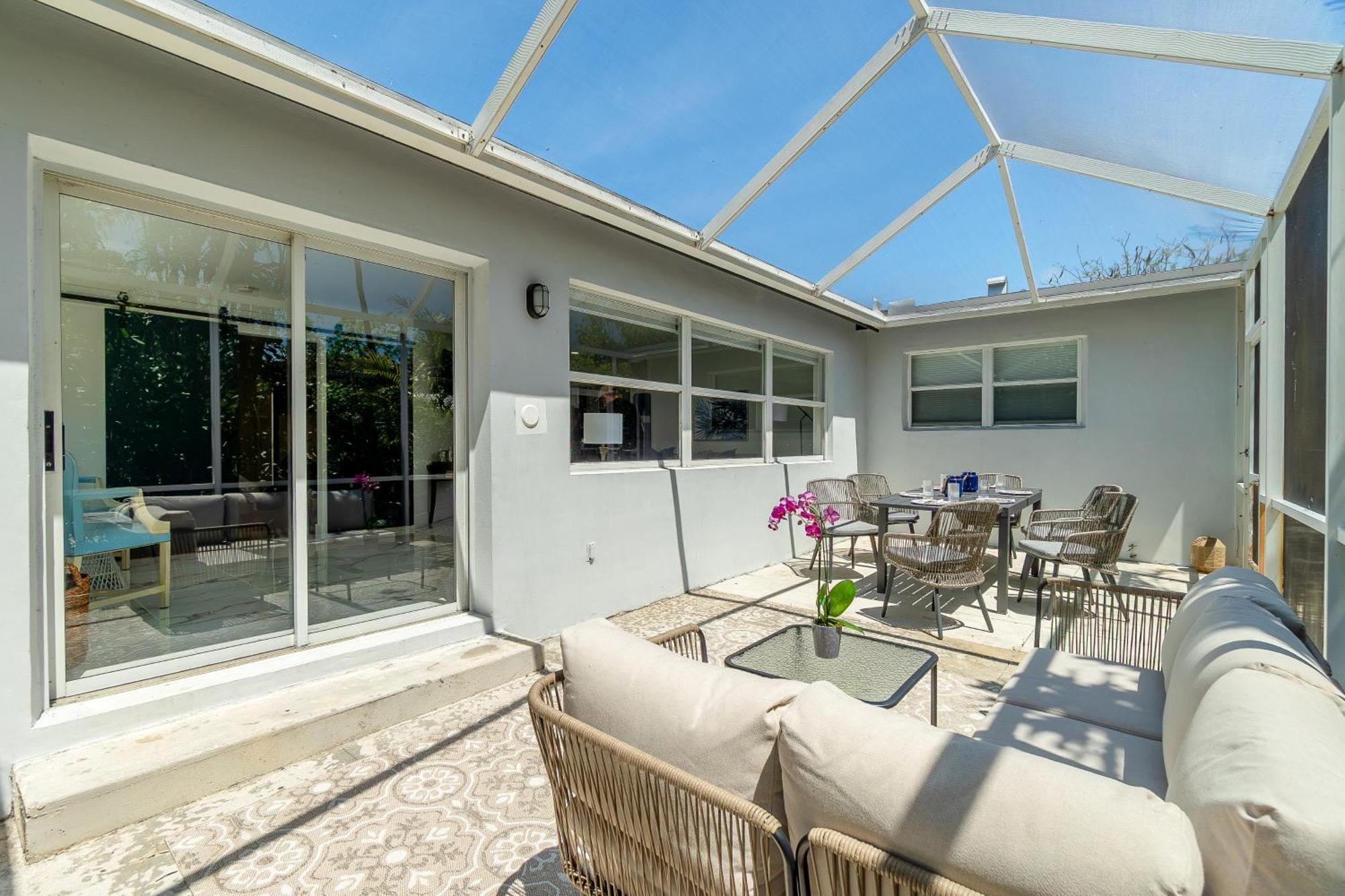 West Palm Beach Elegant 5Br With Hot Tub And Fire Pit Near Beach Exterior photo